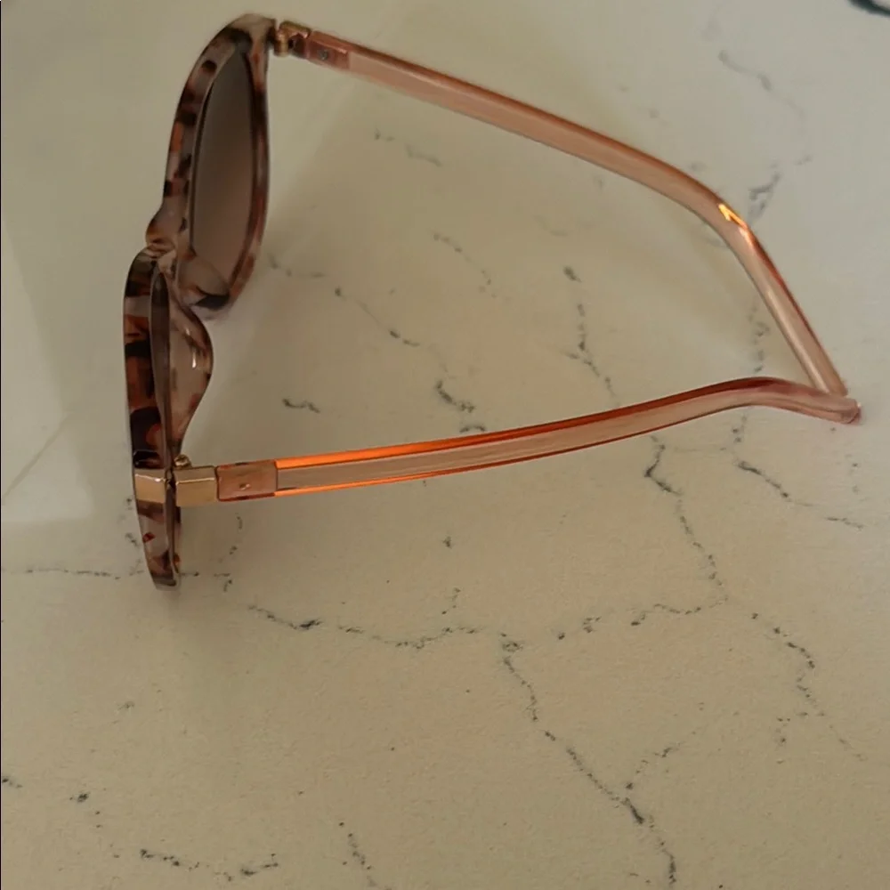 LOFT Outlet Women's Tortoiseshell Sunglasses OS NWOT - Picture 12 of 16